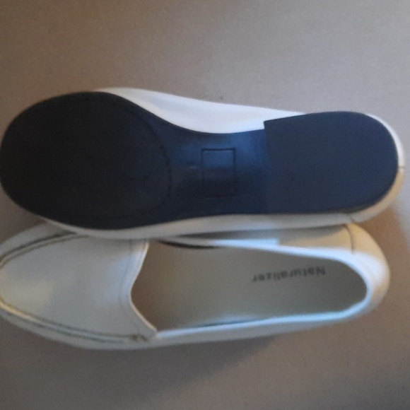 Naturalizer leather loafer euc 8 - Picture 3 of 4